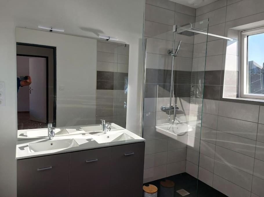 Appartement Moderne Hyper Centre Ville 4 Chambres Оре Екстериор снимка